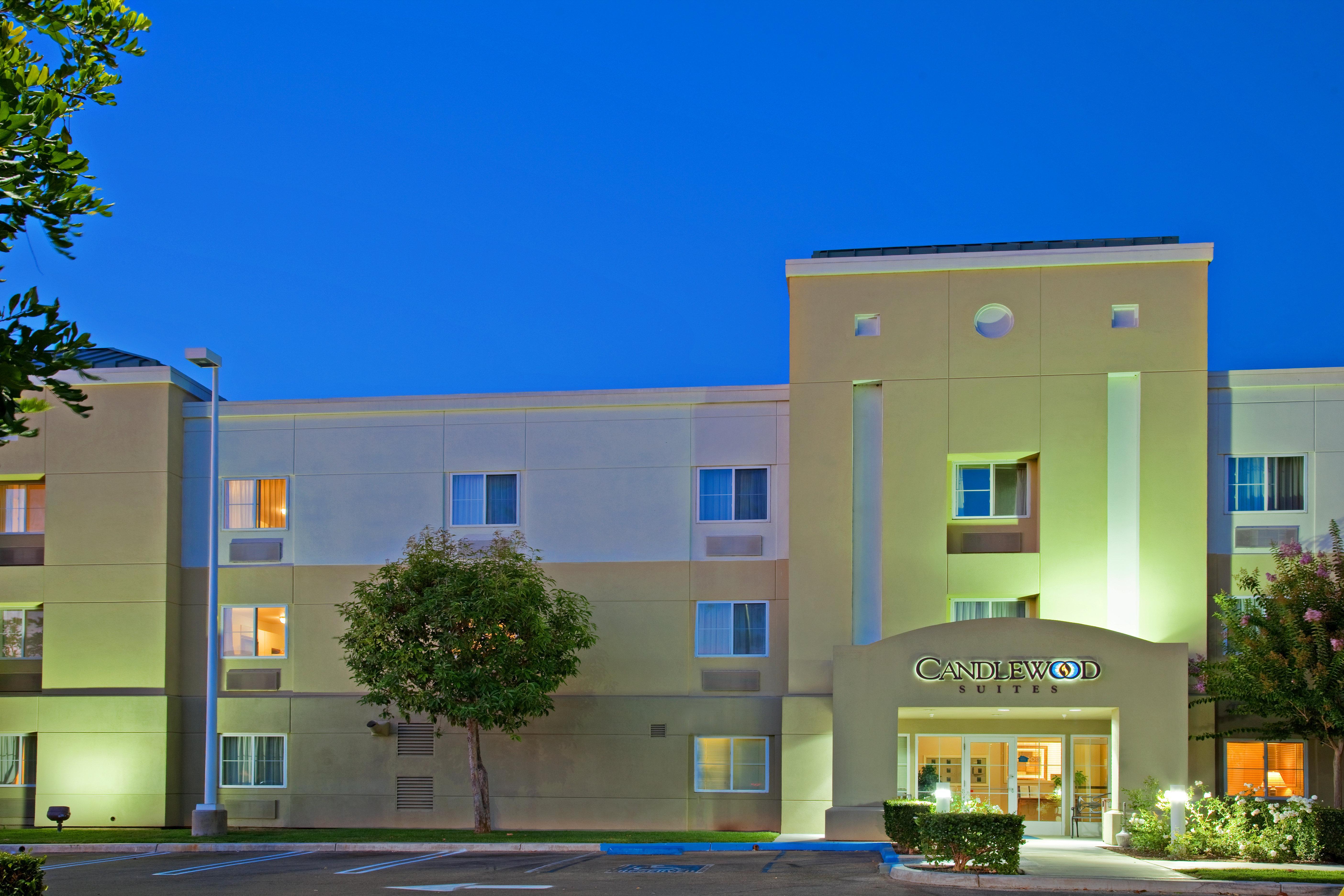 Sonesta Simply Suites Irvine Spectrum Exterior photo